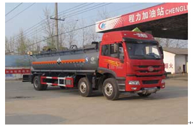 程力威牌CLW5255GFWC4型腐蚀性物品罐式运输车